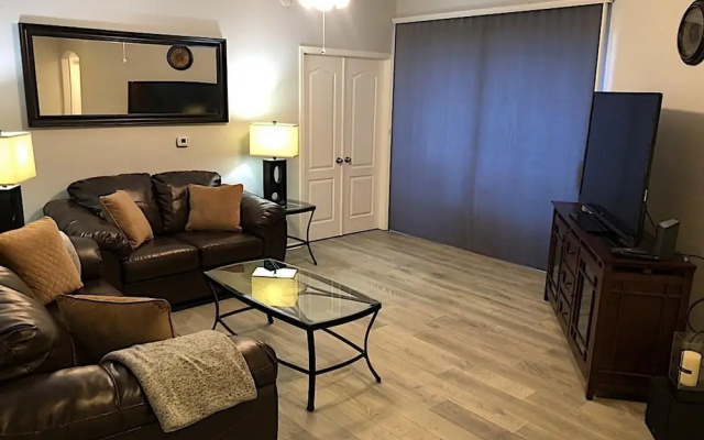 photo 3 of Uptown Simplicity - 3 Bedroom by Casago