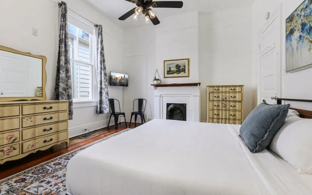 photo 4 of Uptown Spacious 4BD w Historic Charm