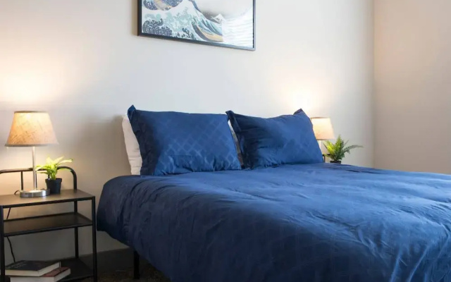 photo 2 of Uptown's Finest 1BR Apt Near Ballpark
