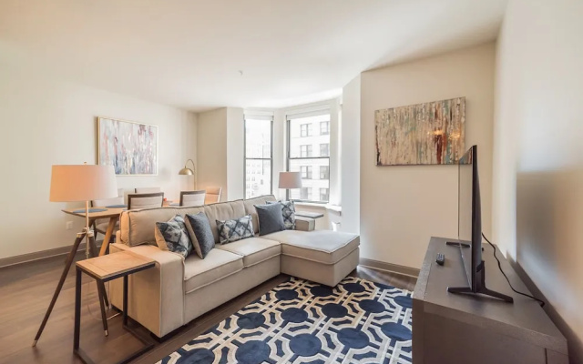 photo 3 of UrHomeInPhilly - Avenue of the Arts