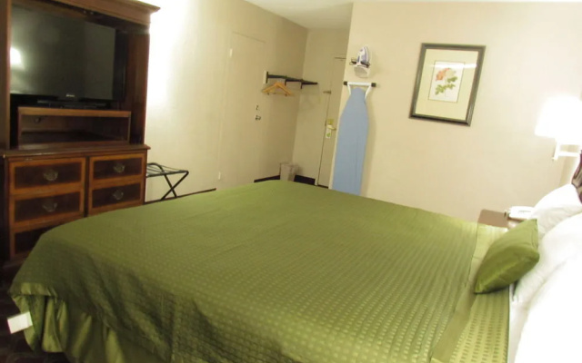 photo 4 of Usa Inn And Suites Springfield Ohio