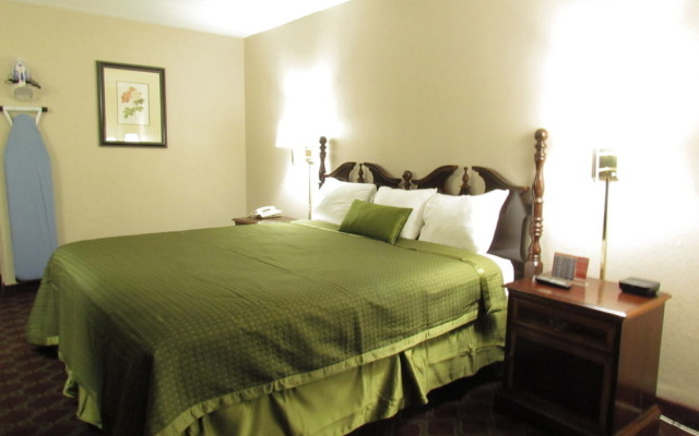 photo 5 of Usa Inn And Suites Springfield Ohio