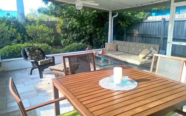 photo 2 of Grace Realty Inc