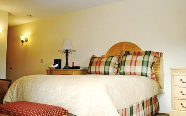 photo 4 of Blackbird Lodge
