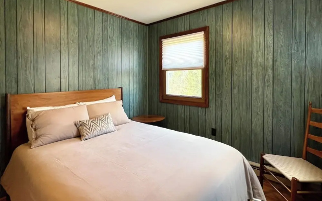 photo 4 of Vacation Rental Home ~ 2 Mi to Windham Mountain!
