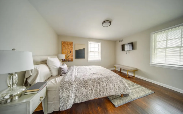 photo 5 of Vacation Rental Near Cleveland, Ohio: 6 Mi Away!