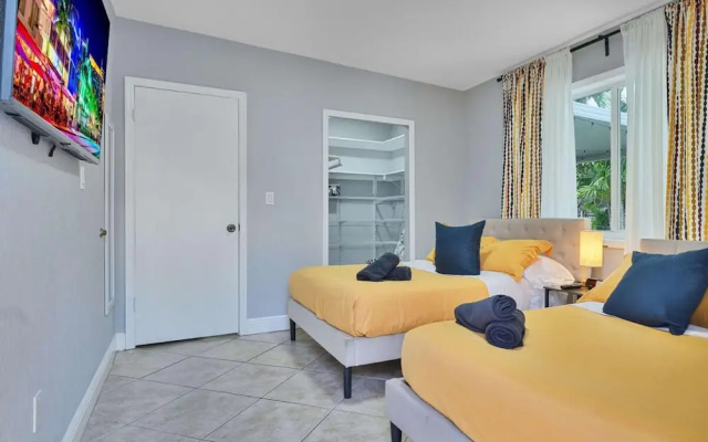 photo 5 of Vacay Spot Large Family Vacation Rental 4to23guest