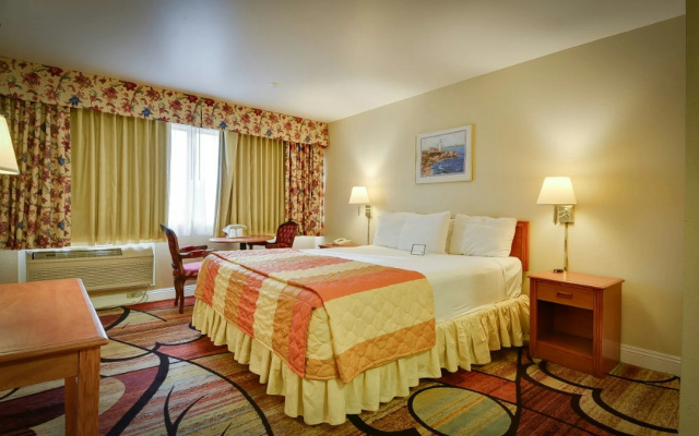 photo 3 of Vagabond Inn Long Beach