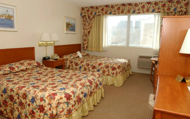 photo 4 of Vagabond Inn Long Beach