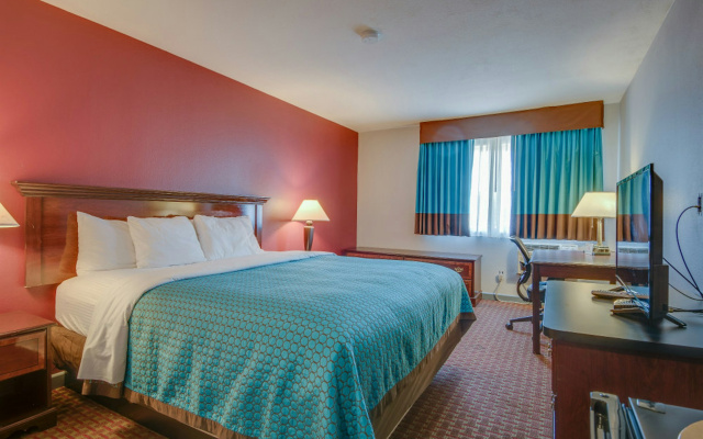 photo 2 of Americas Best Value Inn Hayward
