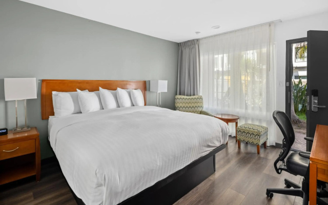 photo 3 of Vagabond Inn Glendale