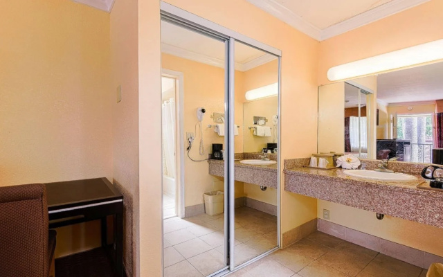 photo 2 of SureStay Hotel by Best Western San Jose Airport