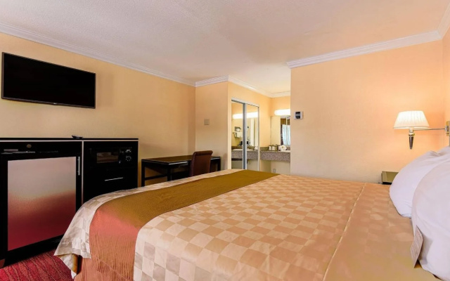 photo 5 of SureStay Hotel by Best Western San Jose Airport