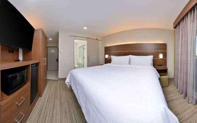 photo 3 of Holiday Inn Express Santa Rosa North by IHG