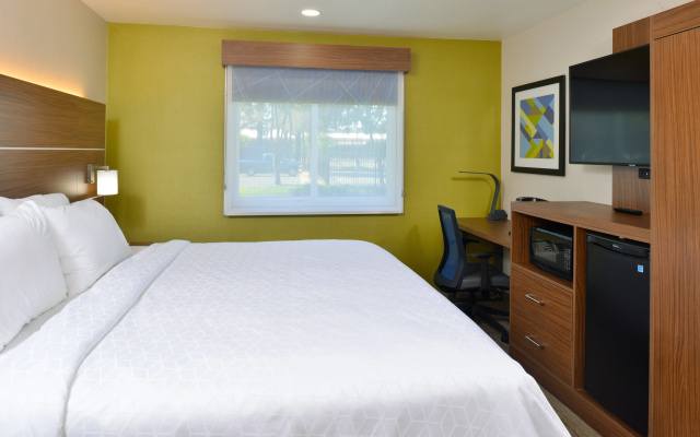 photo 4 of Holiday Inn Express Santa Rosa North by IHG