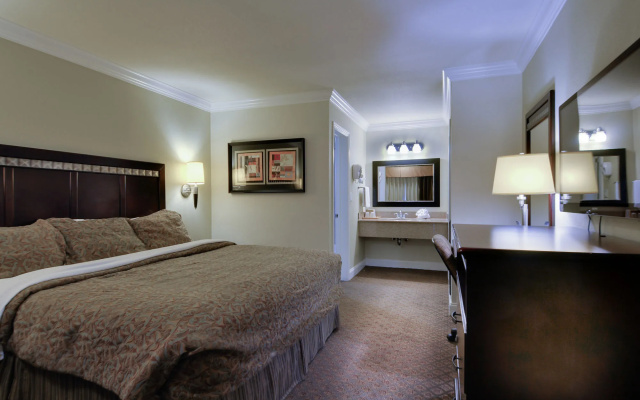 photo 2 of Vagabond Inn Whittier