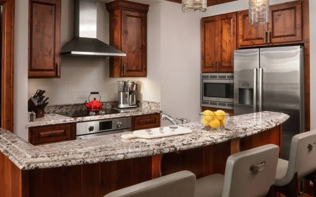 photo 5 of Vail Ritz Carlton 2 Bed