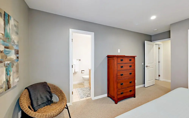 photo 4 of Vail Valley Condo #22 3 Bedrooms 3 Bathrooms Condo