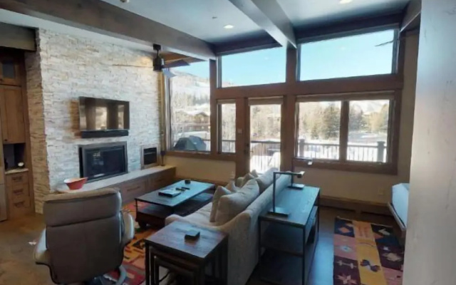 photo 2 of Vail Village Golden Peak Studio Condo