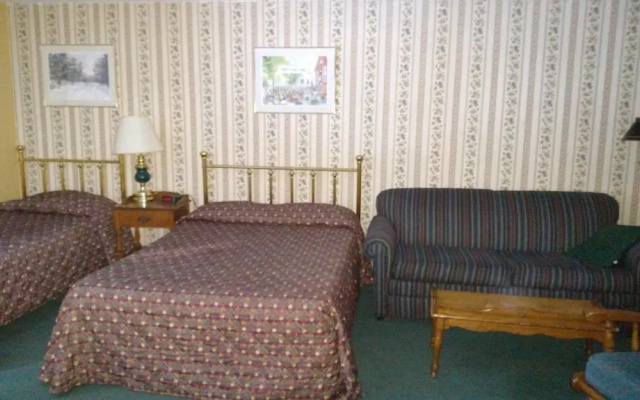 photo 2 of Val Roc Motel