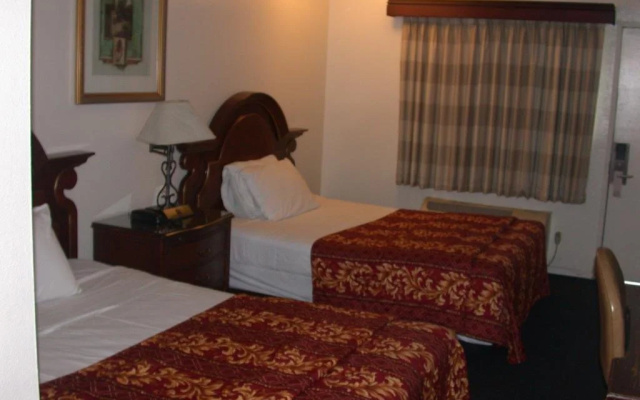 photo 5 of Valley Hotel