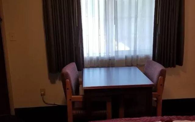 photo 4 of Valley Inn