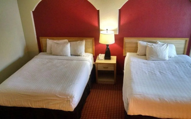 photo 4 of Valley West Inn