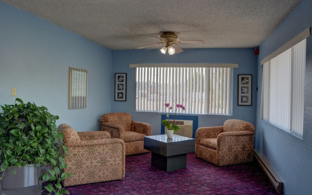 photo 2 of Value Motel
