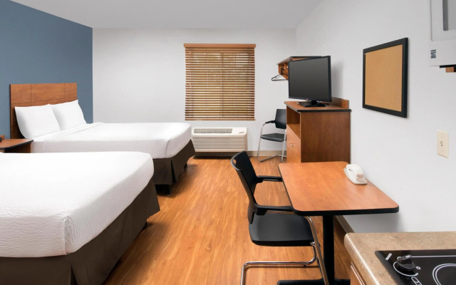 photo 2 of Extended Stay America Select Suites - Cleveland - Airport