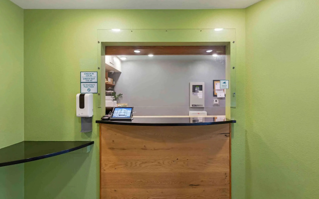 photo 4 of Extended Stay America Select Suites - Cleveland - Airport