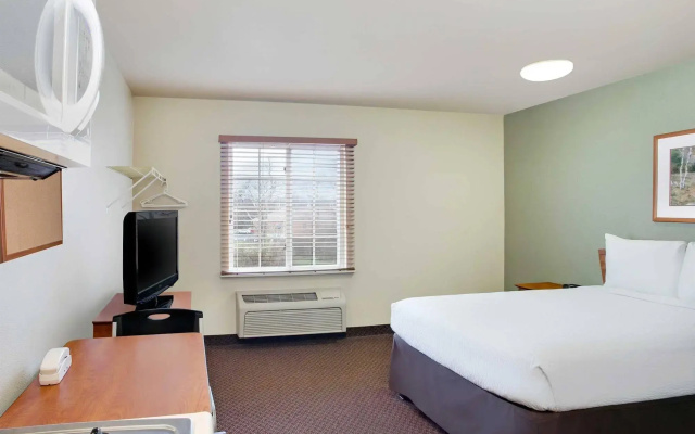 photo 5 of WoodSpring Suites Cincinnati Fairfield