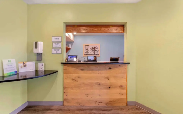 photo 2 of Woodspring Suites Fort Lauderdale