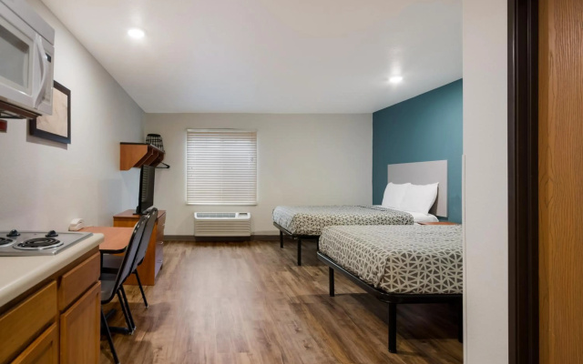 photo 3 of WoodSpring Suites Greenville Central I-85