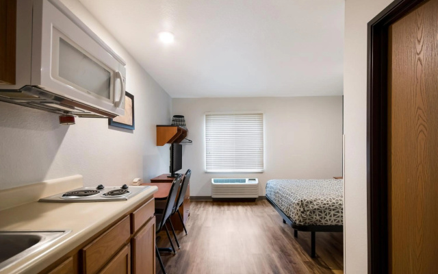 photo 4 of WoodSpring Suites Greenville Central I-85