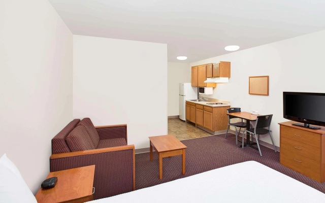 photo 4 of WoodSpring Suites Houston Westchase