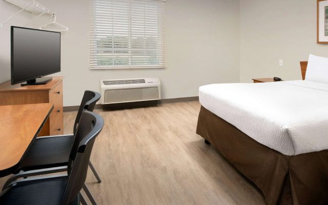 photo 3 of Woodspring Suites Huntsville Madison
