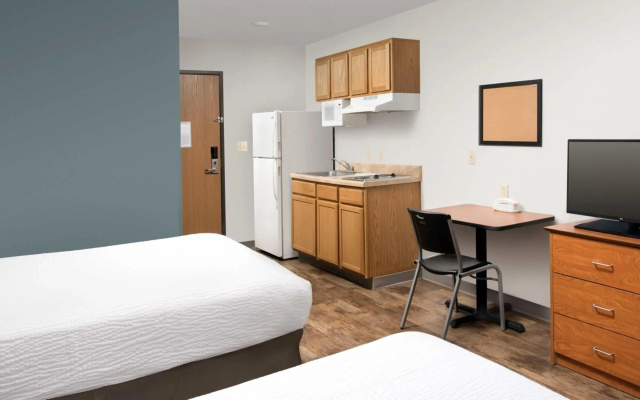 photo 2 of Extended Stay America Select Suites - Kalamazoo - West