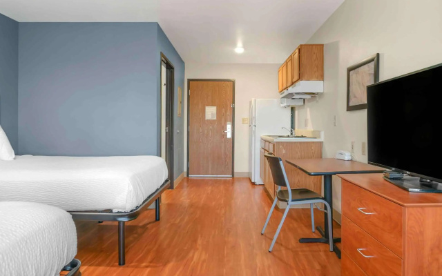 photo 3 of Extended Stay America Select Suites - Kalamazoo - West