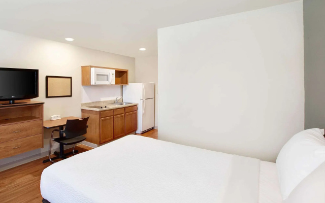 photo 3 of WoodSpring Suites Lake Charles