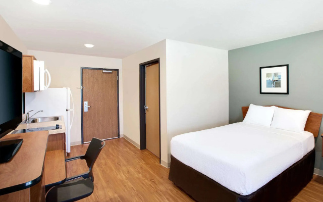 photo 4 of WoodSpring Suites Lake Charles