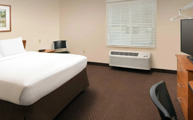 photo 2 of WoodSpring Suites Lexington