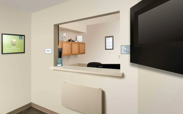 photo 3 of WoodSpring Suites Lexington