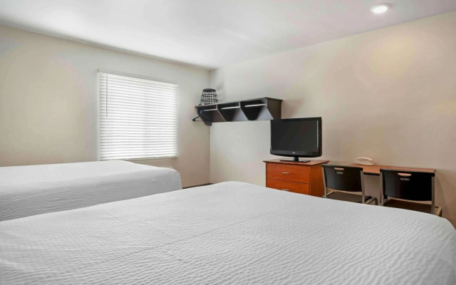 photo 3 of WoodSpring Suites Springdale
