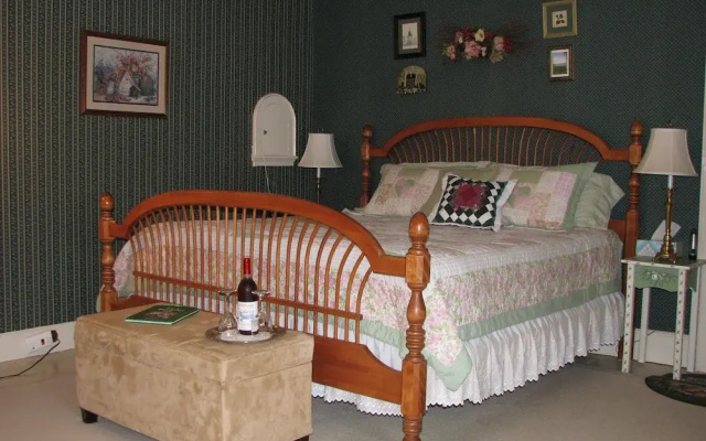 photo 5 of VanCleef Homestead Bed & Breakfast