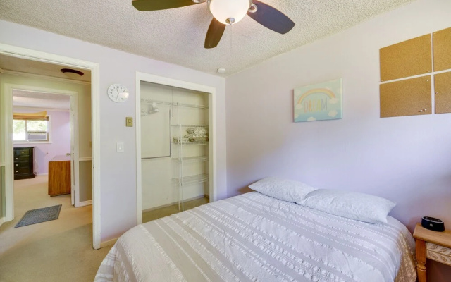 photo 5 of Vancouver Vacation Rental ~ 16 Mi to Portland!