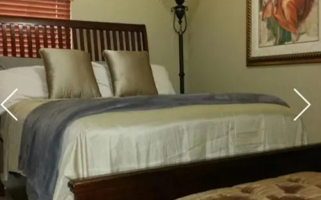 photo 2 of Vega's House