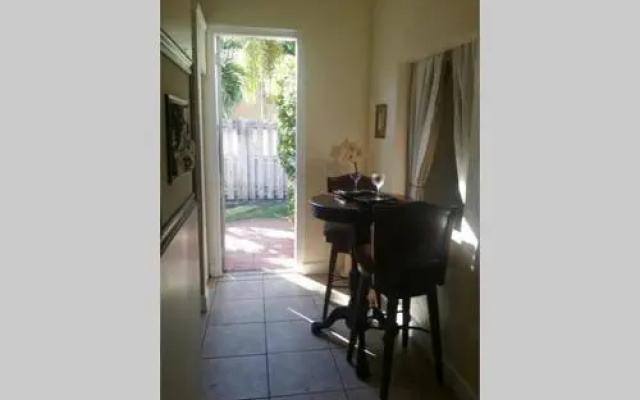 photo 4 of Vega's House