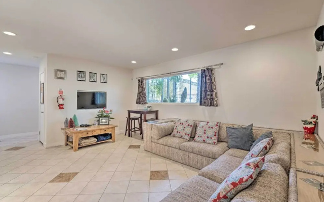 photo 4 of 'vegas Oasis' Home w/ Pool & Spa: 7 Miles to Strip