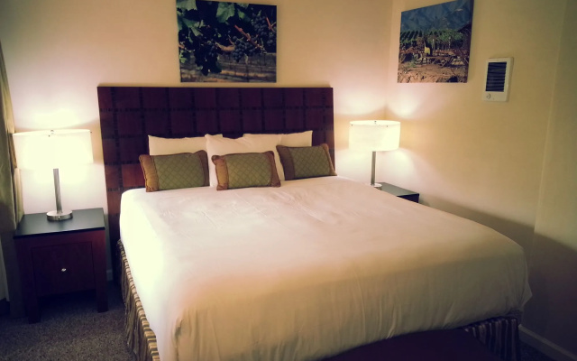 photo 5 of Vendange Carmel Inn & Suites