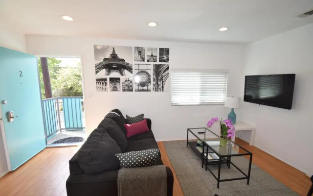 photo 3 of Venice Beach Apartments Monthly rents